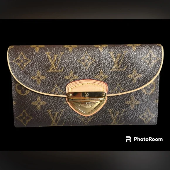 Authentic Wallet - Picture 1 of 3